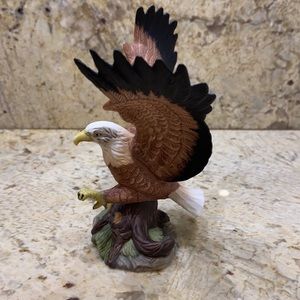 American Eagle Sculpture